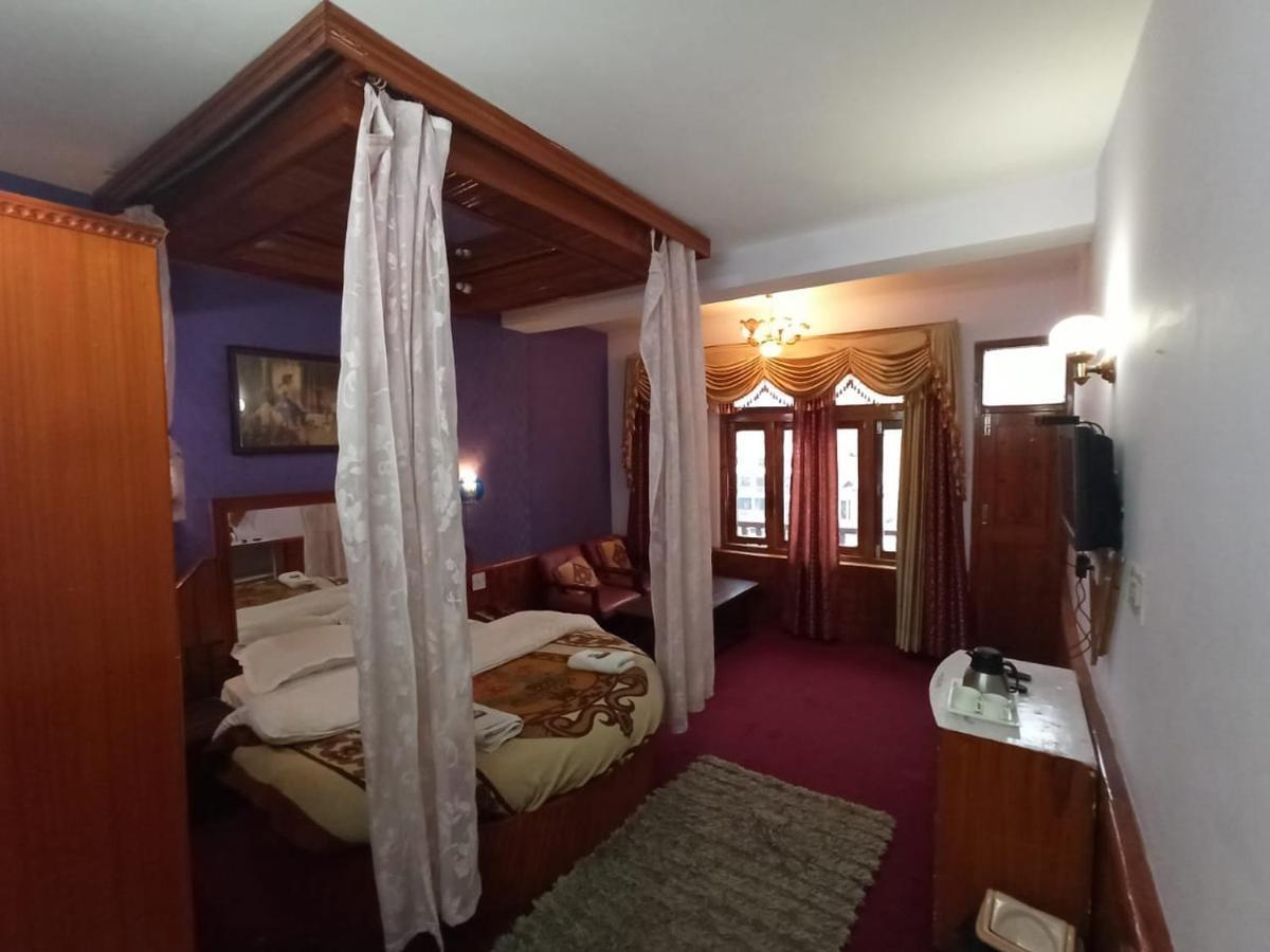 Hotel Him View Manāli Buitenkant foto