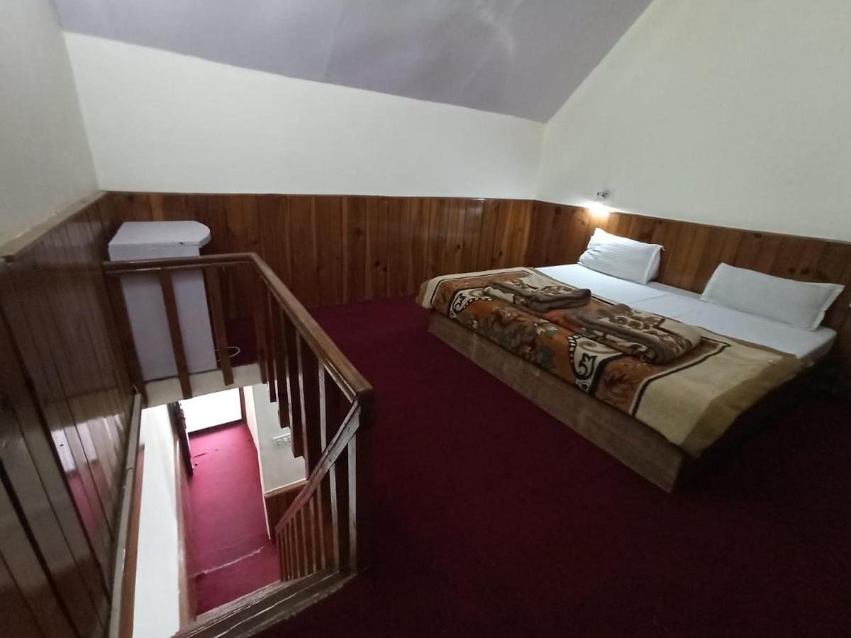 Hotel Him View Manāli Buitenkant foto