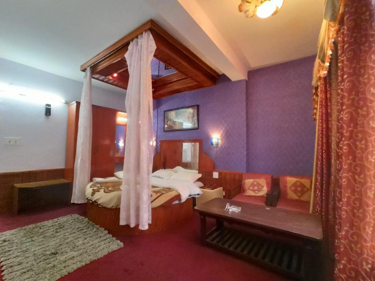 Hotel Him View Manāli Buitenkant foto