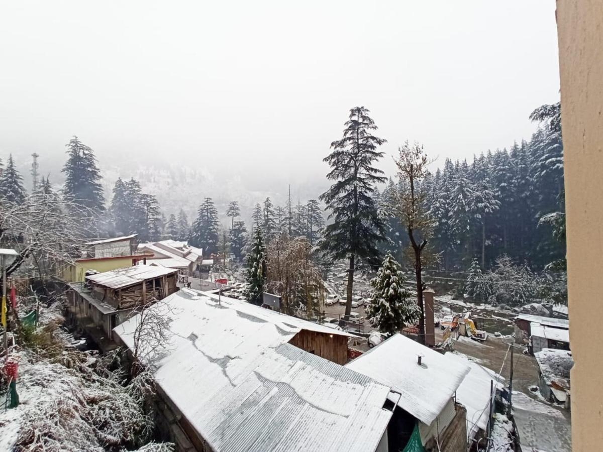 Hotel Him View Manāli Buitenkant foto