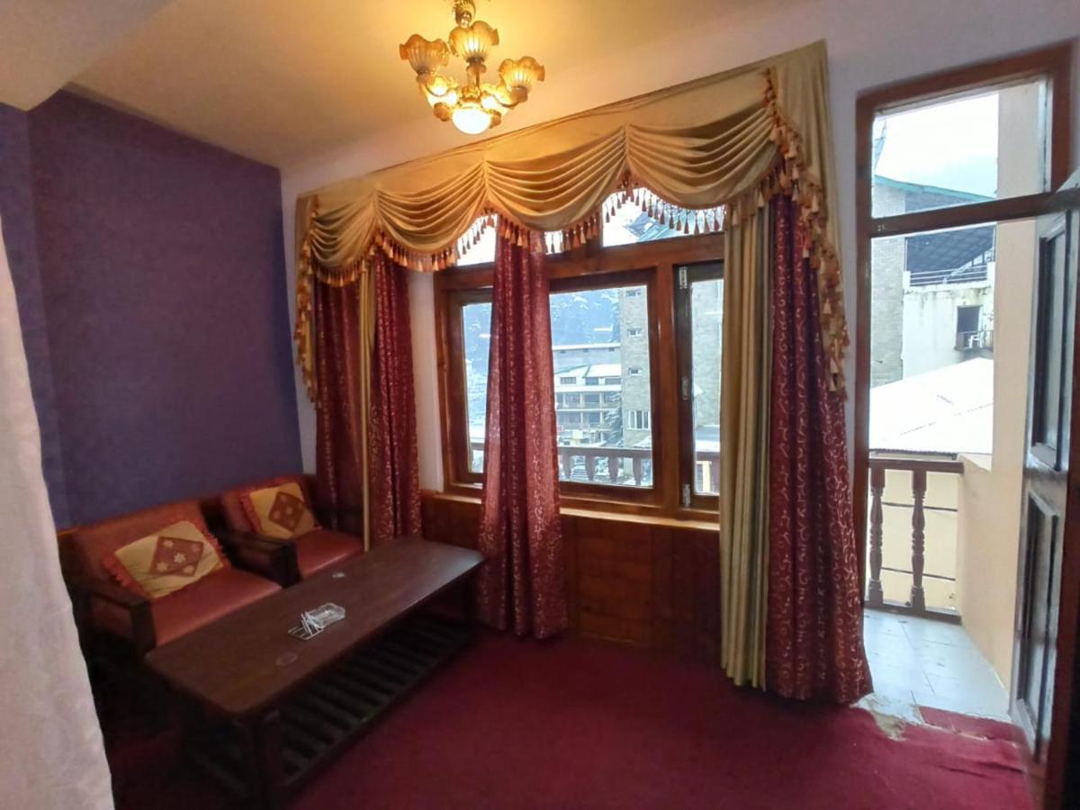 Hotel Him View Manāli Buitenkant foto